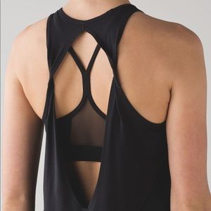 Lululemon Traoeze Twist Tank Black